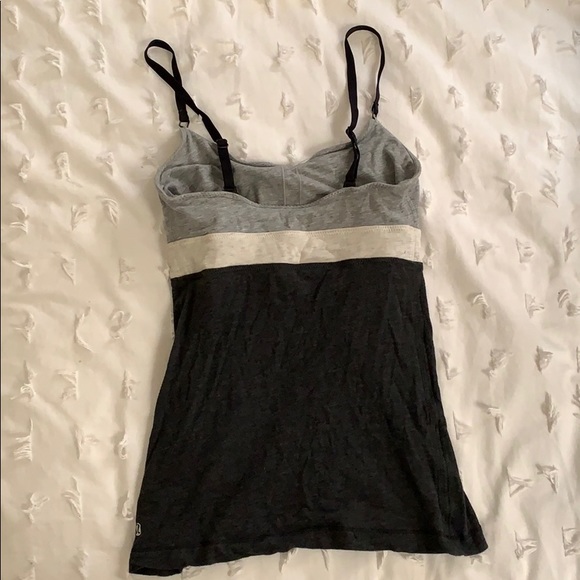 Lululemon Colorblock Tank - Picture 2 of 3